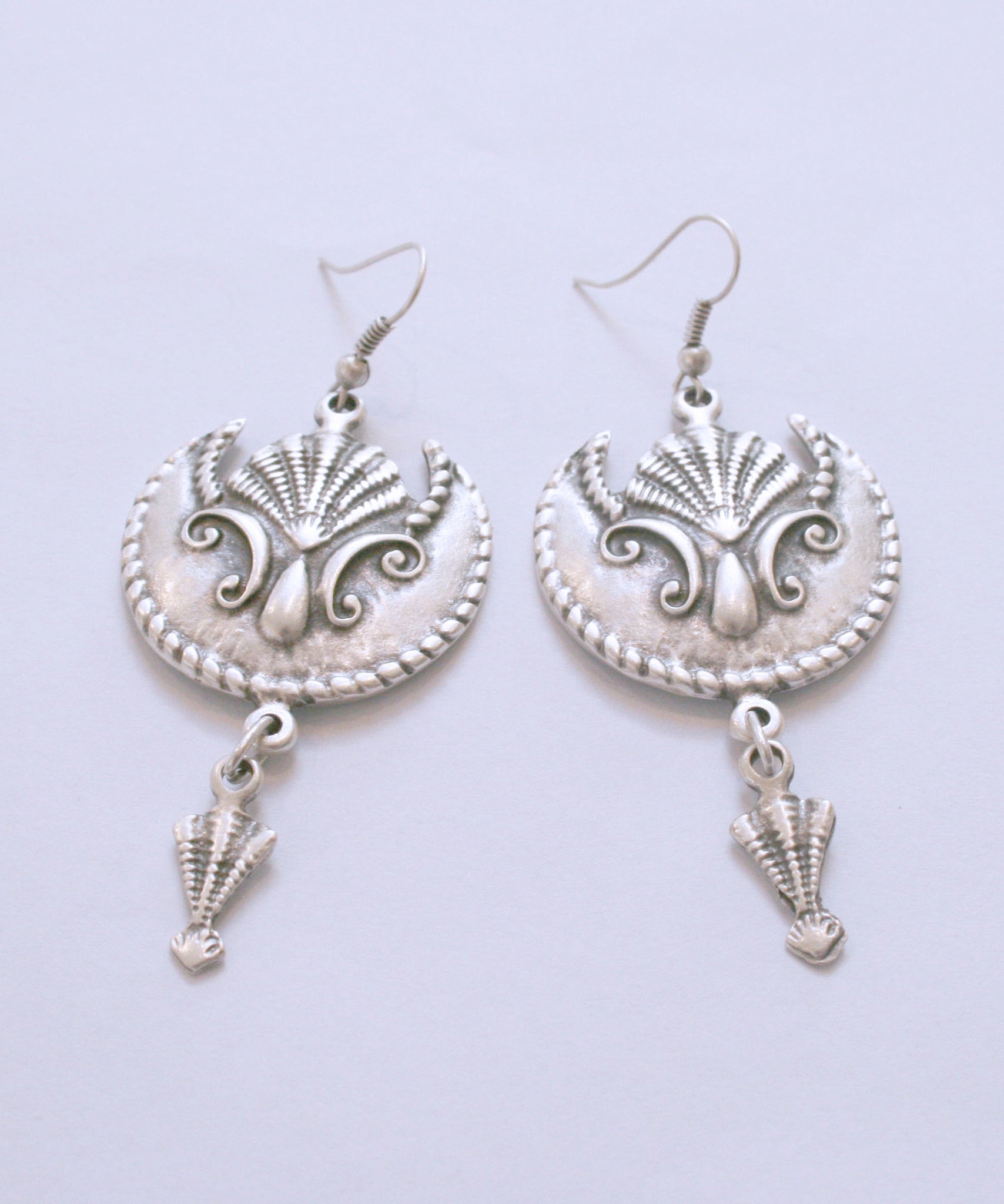 The ORNATE SHELL Earring